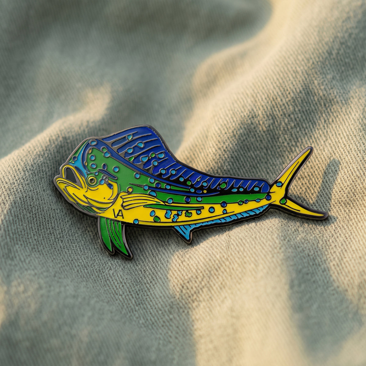 Mahi Mahi pin on olive canvas fabric